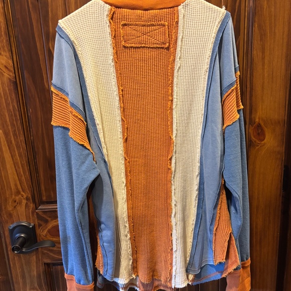 Oli & Hali sweatshirt - Picture 2 of 4